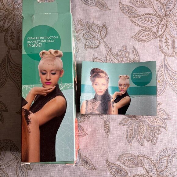 No Heat Curling PinβCurls Victory Rolls 2 Sizes Booklet PINK 1920 Vintage Look - Picture 13 of 16